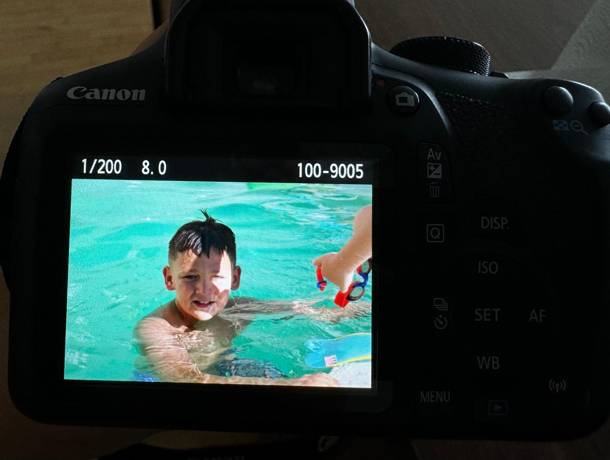 Kamere Canon EOS 1300D